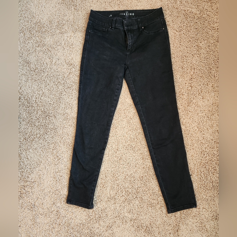 WHBM Black Crop Jeggings, Size 0